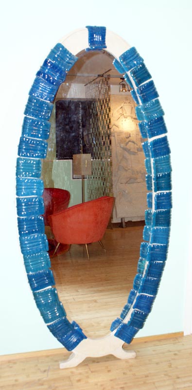 Specchio con Design Vetri azzurri ovale del XX Secolo Opera d'arte esemplare - Robertaebasta® Art Gallery opere d’arte esclusive.